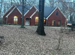 5380 Park Place Dr, Horn Lake, MS 38637
