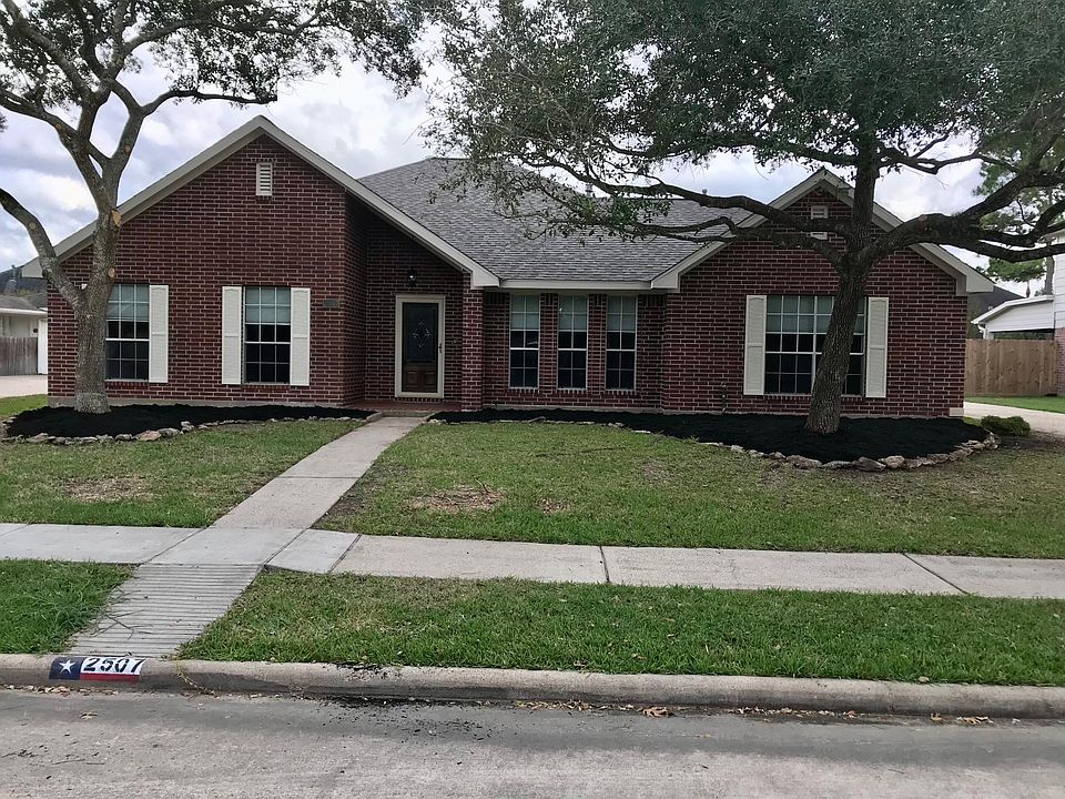 1st image of 2507 Briarglen Dr