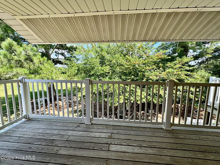 1251 Westpointe Dr #5 — Photo 11
