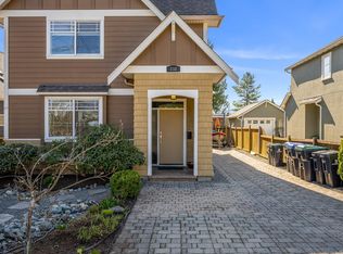 232 2nd St, Courtenay, BC V9N 1B7