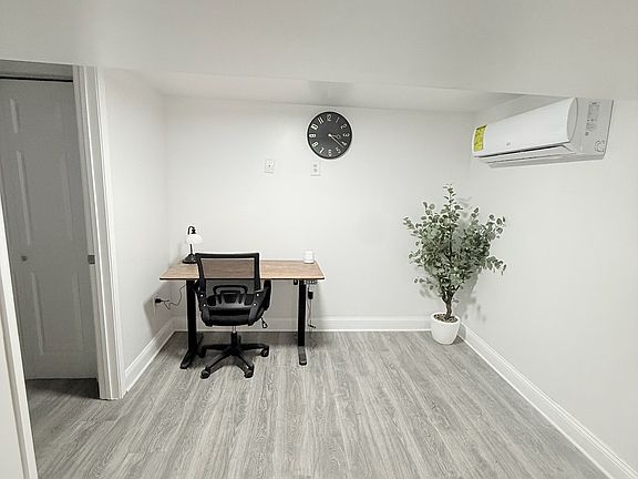 5th image of 4415 38th St