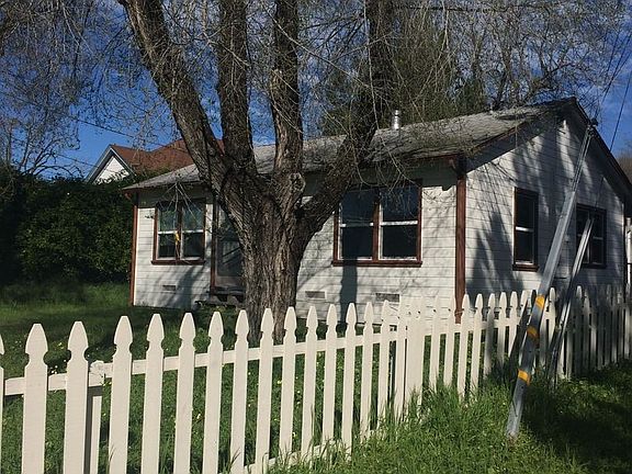 5th image of 49 Holly Hts #998