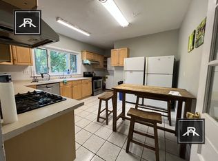 14 Verndale St #2, Brookline, MA 02446