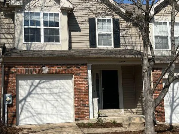 399 Montclair Tower Dr, Saint Charles, MO 63303