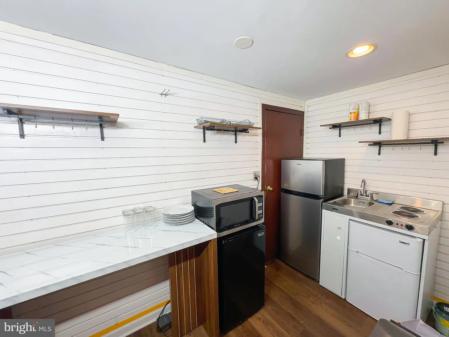 1 bed, 1.0 bath, 3674 sqft, $899 — Photo 4