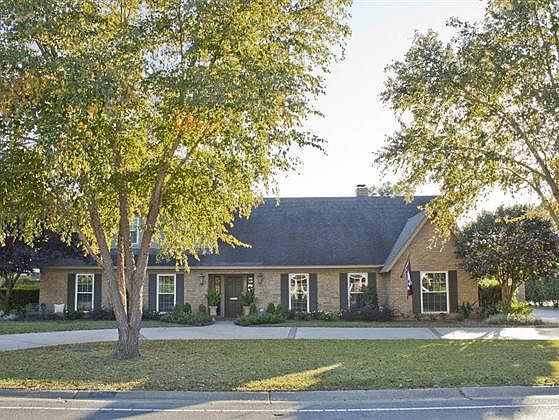 2nd image of 2706 Bramble Dr #1