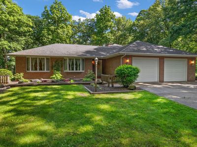 130 Woodland Hickory Ct, Valparaiso, IN, 46385