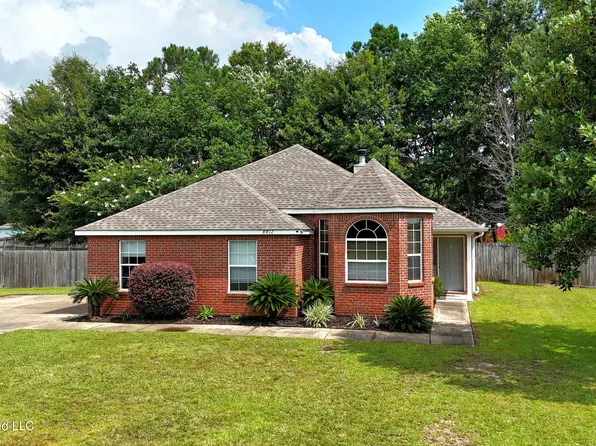 8812 Marguerite Dr, Ocean Springs, MS 39564