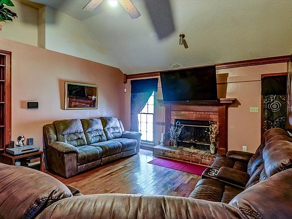5th image of 4523 Bassett Hall Dr