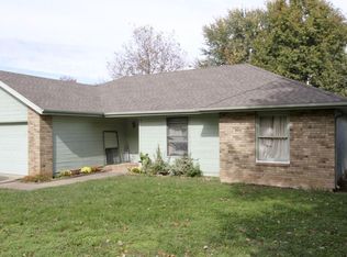 3163 W Roxbury St, Springfield, MO 65807