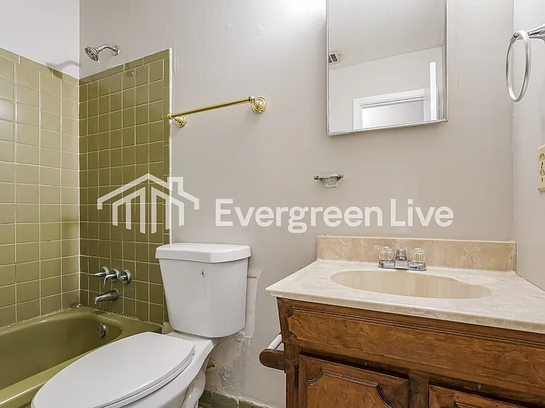 524 Sandy St — Photo 13
