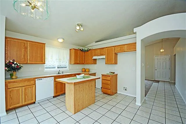31 N State St — Photo 13