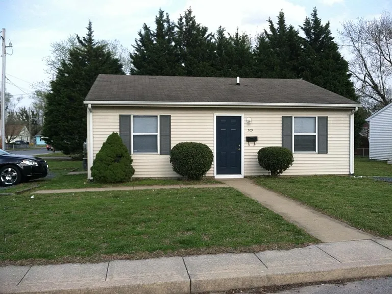 904 Mabel Ave — Photo 1