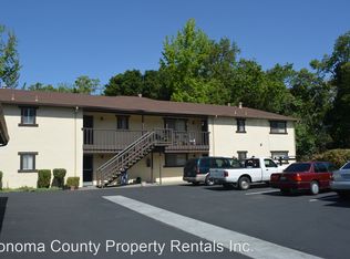 2437 Bethards Dr APT 10, Santa Rosa, CA 95405