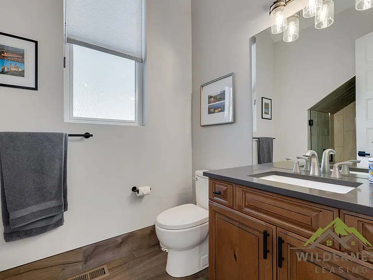 332 Lake View Dr — Photo 14