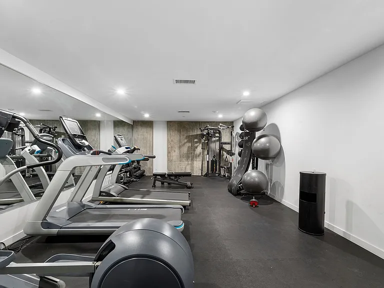 TALA Residences at 829 Larrabee Street — Photo 8