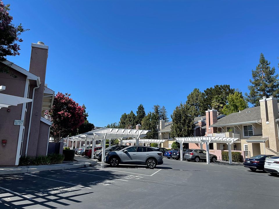 Community with Carport parking