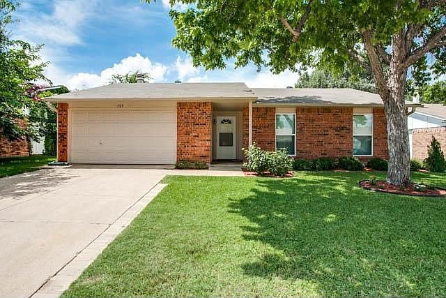 1st image of 709 Sunny Slope Dr