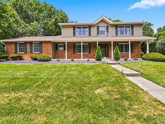 2nd image of 3065 Winding River Dr