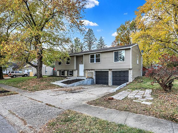 2nd image of 8138 Palmetto Ln