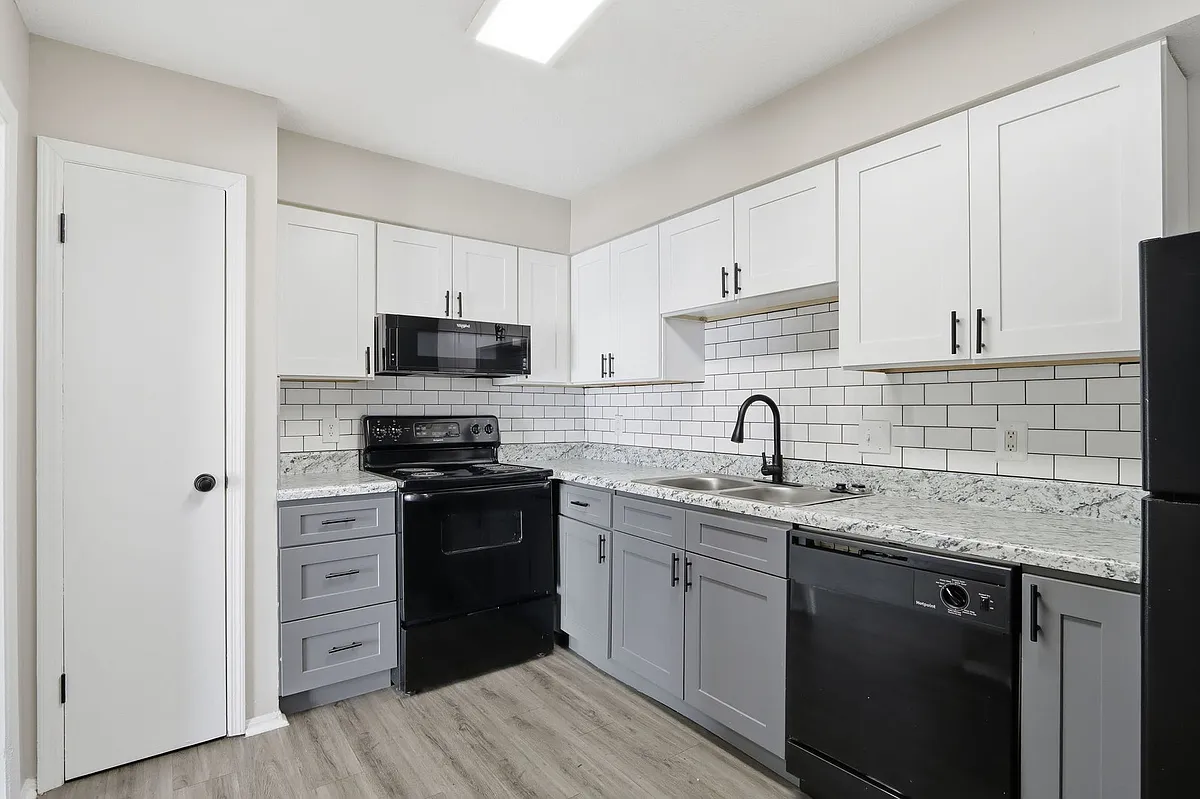 Building Photo - The Eclipse Apartment Homes