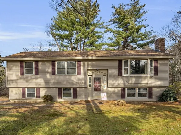 57 Manchaug St, Douglas, MA 01516