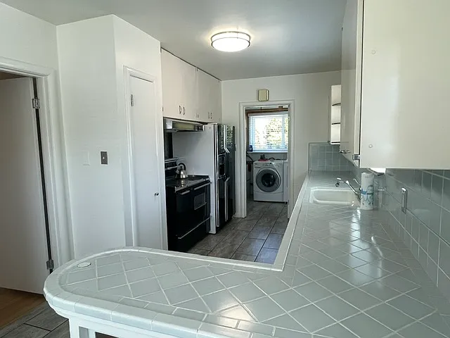 1100 2nd St — Photo 7