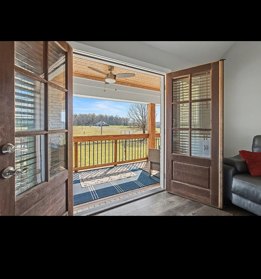 2 bed, 1200 sqft, $1,050 — Photo 3