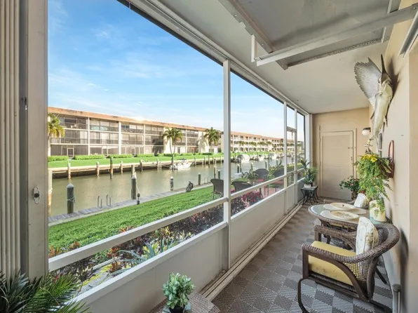 131 Doolen Ct APT 104, North Palm Beach, FL 33408