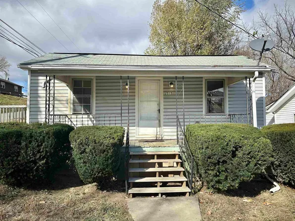 2515 W Beverley St, Staunton, VA 24401