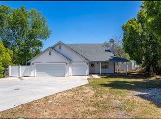4470 Watkins Dr, Riverside, CA 92507