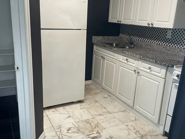 399 Avenue B SE — Photo 14