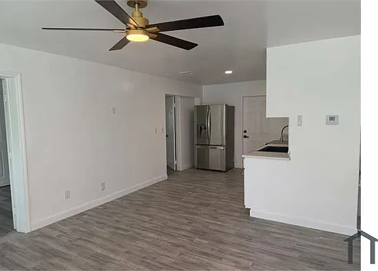 4 bed, 1600 sqft, $3,975 — Photo 2