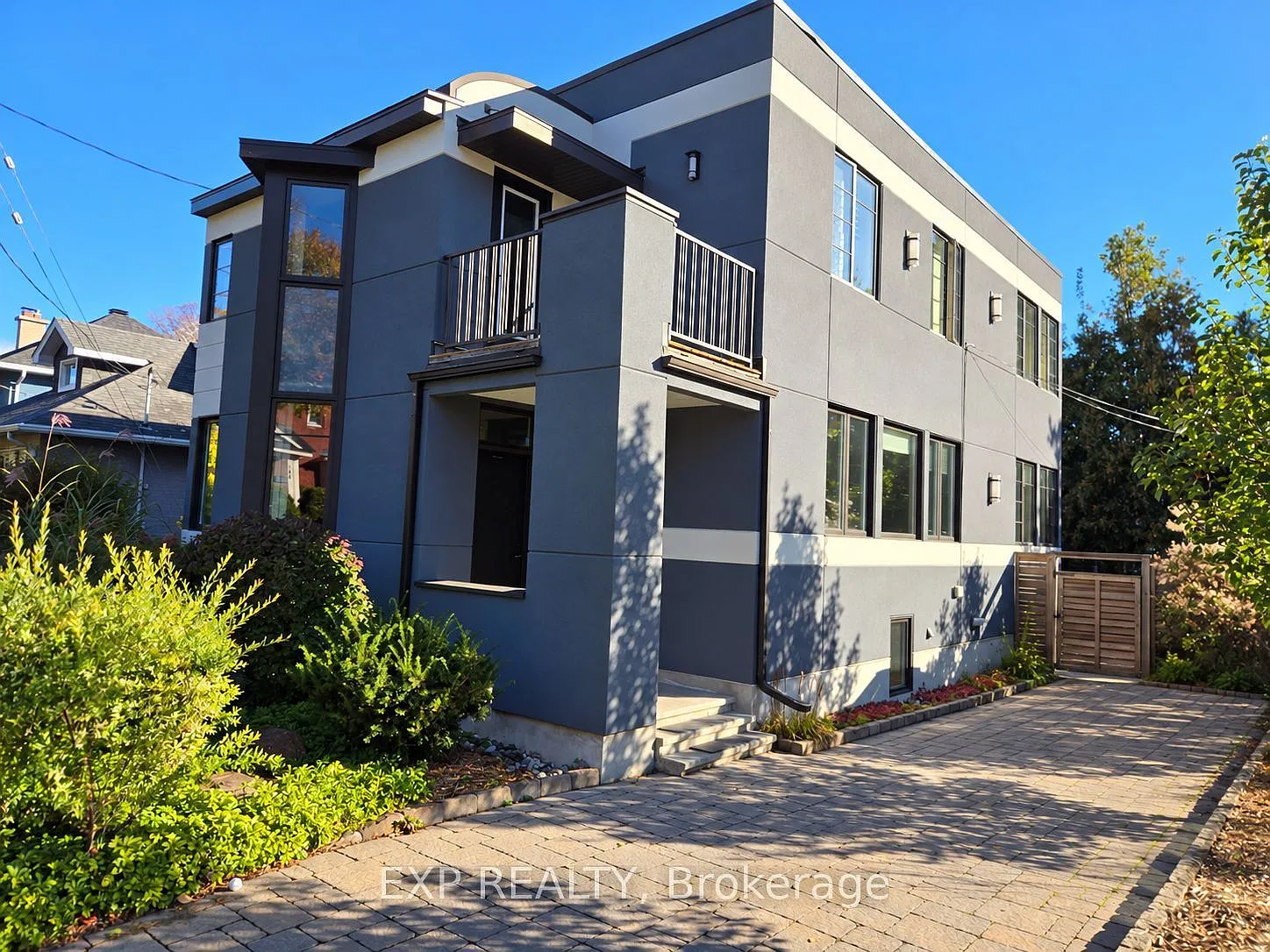 4 bed, $6,000 — Photo 1