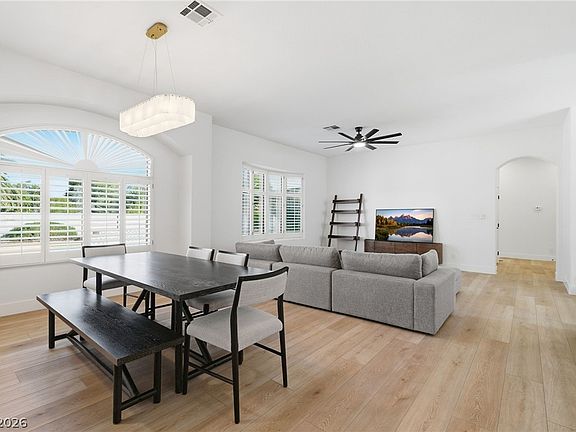 4th image of 4736 Monument Valley Rd