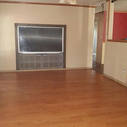 3rd image of 16604 NE 21st St