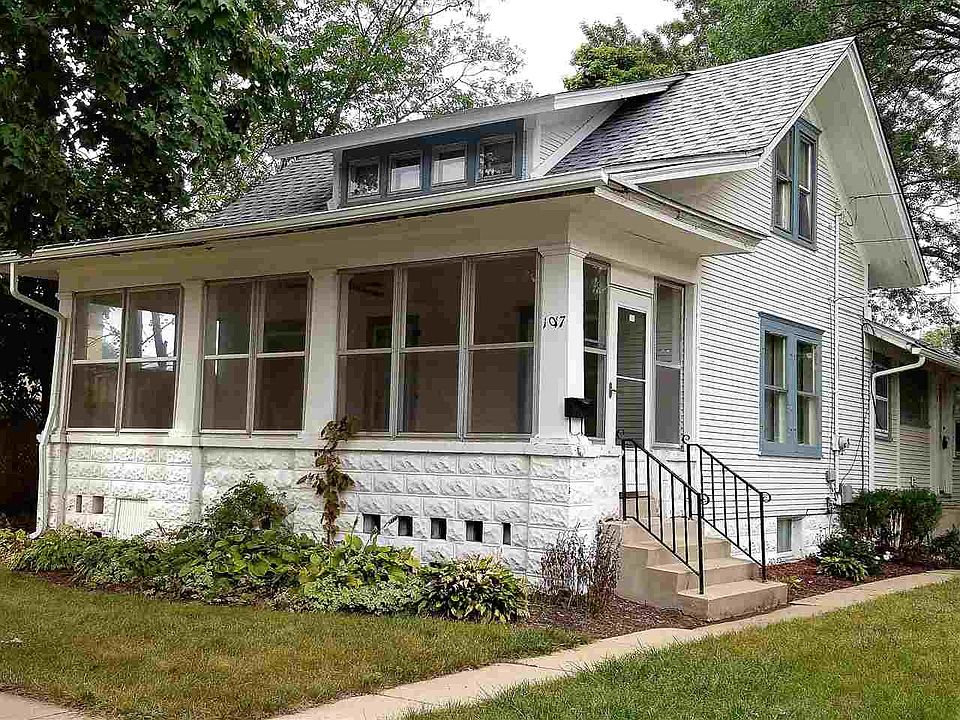 1st image of 1017 Brown Ave