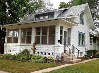 1017 Brown Ave, Rockford, IL 61103