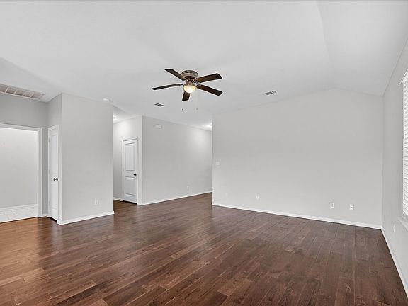 4th image of 3408 Brookstone Dr