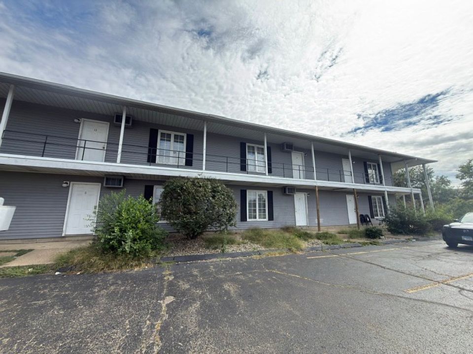 1st image of 1305 18th St #1