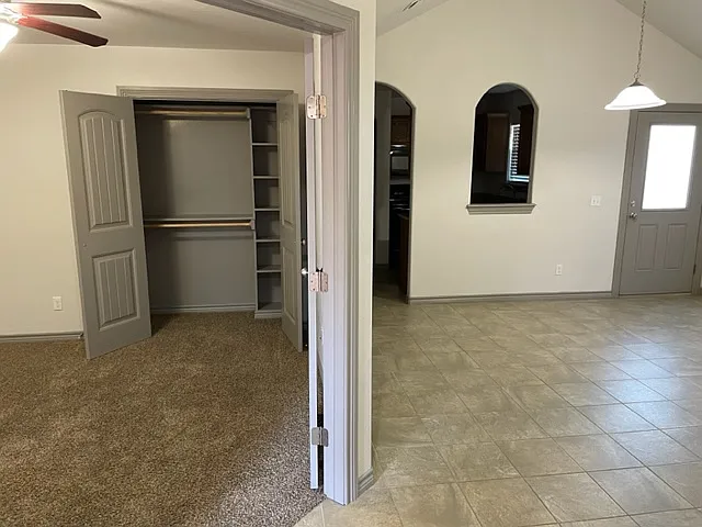 2716 Chisholm Oaks Loop — Photo 6