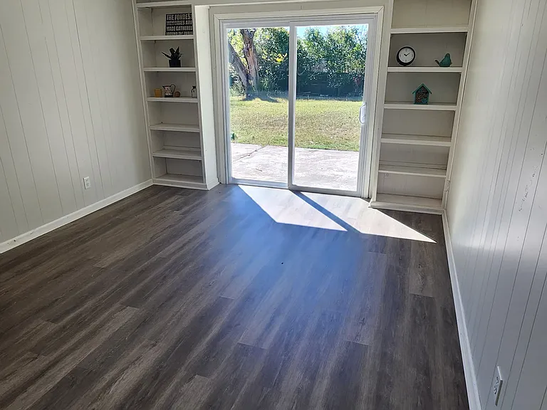 223 Marian Dr — Photo 8
