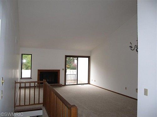 3rd image of 2177 Quail Run Dr #19