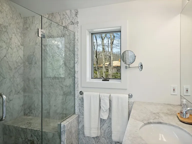 66 Davis Dr — Photo 15
