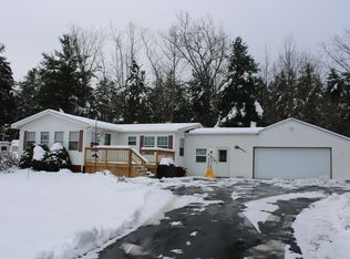 143 Flat Rock Rd, Morrisonville, NY 12962