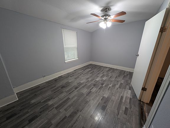 5th image of 217 Piedmont Ave