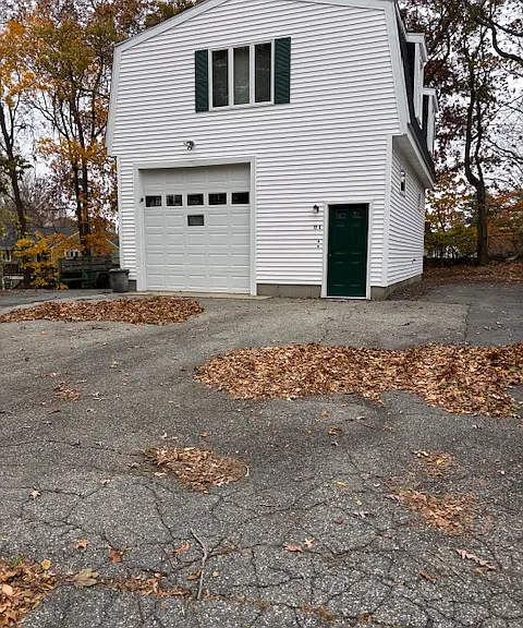 17 Maywood Ln #C — Photo 2