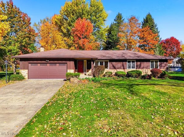 961 Shepard Hills Blvd, Macedonia, OH 44056