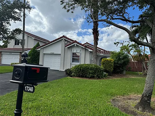 17340 NW 63rd Ave Photo 1