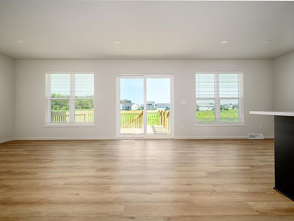 2nd image of 2060 Leopold Way